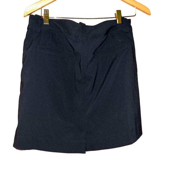 Women Nike Golf Dri Fit Black Skort size  6 Athletic Shorts Skirt Stretch Tennis - Picture 2 of 2